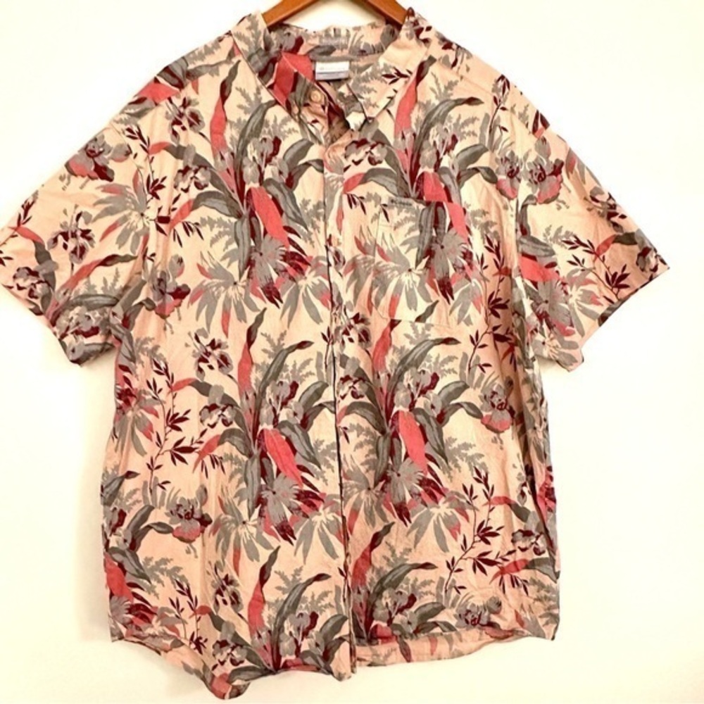 Columbia Hawaiian Floral Short Sleeve Button Down Size XXL